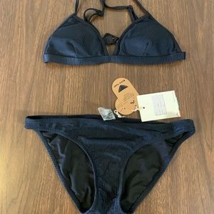 BNWT Jr/Womens 2 piece Swimwear (size Med)
